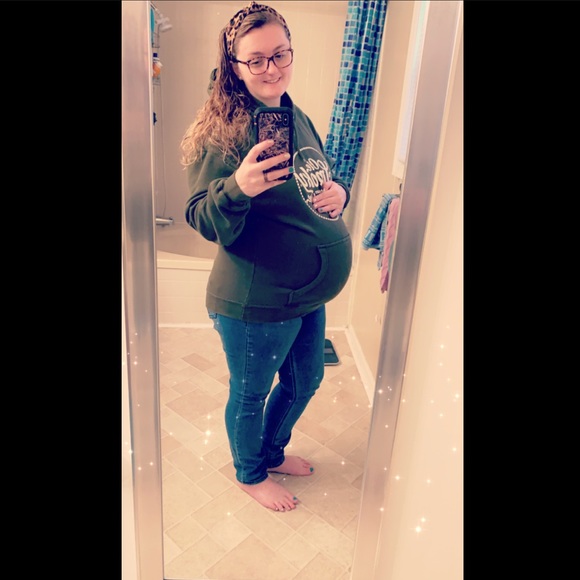 Meet your Posher, Kelsie - Picture 5 of 6